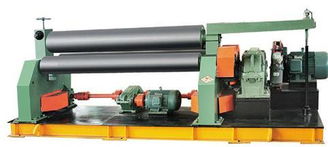 甘肃兰州三信重工专业生产卷板机四辊卷板机万能式卷板机